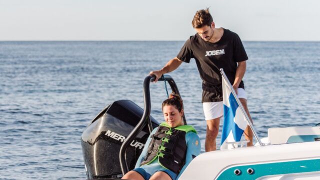 Axopar x Jobe Revolve Spyder